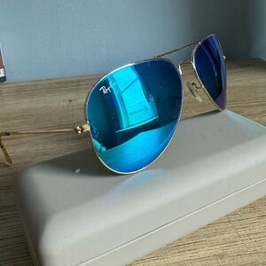Ray-Ban Aviator Sunglasses with Blue Lenses